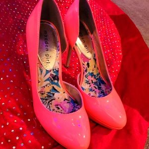 Madden Girl. Size 7. Pink/Floral.
